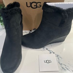 NEW Ugg Wedge waterproof black suede boot 9.5 women